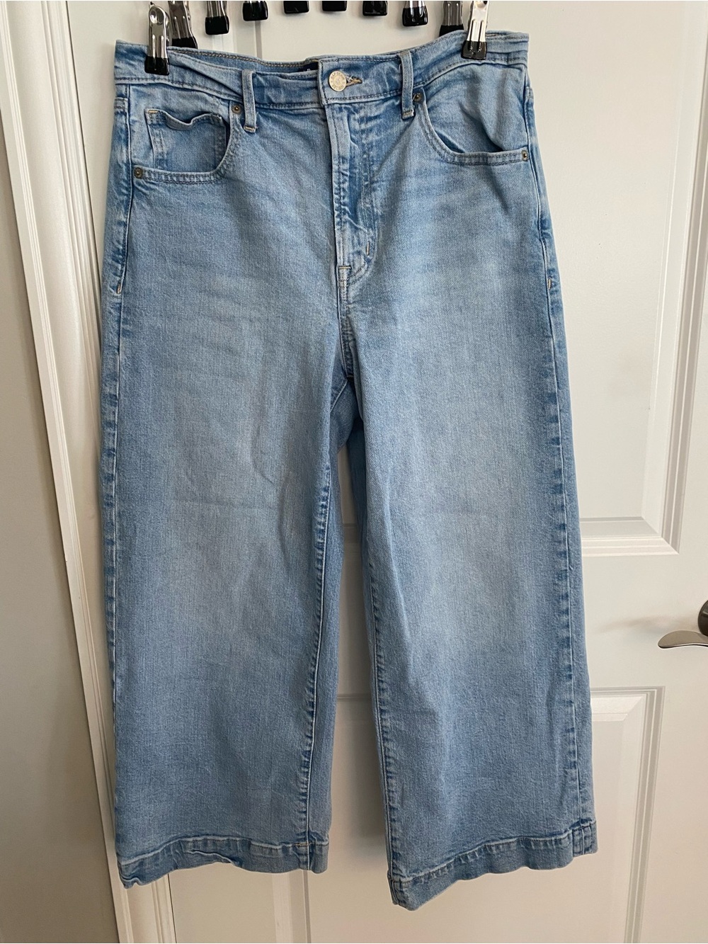 GAP Women’s Wide Leg Crop Jeans